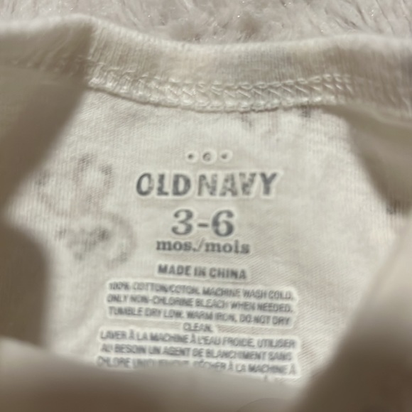 (3 for $10) old navy monkey bodysuit ๐ - Picture 4 of 5